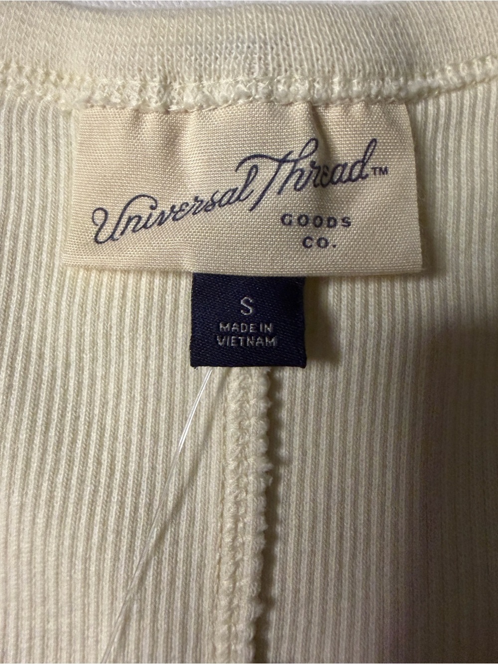 NWT Women's Ribbed Scoop Neck Long Sleeve Top - Pale Yellow Size Small (KB8) - Picture 3 of 4